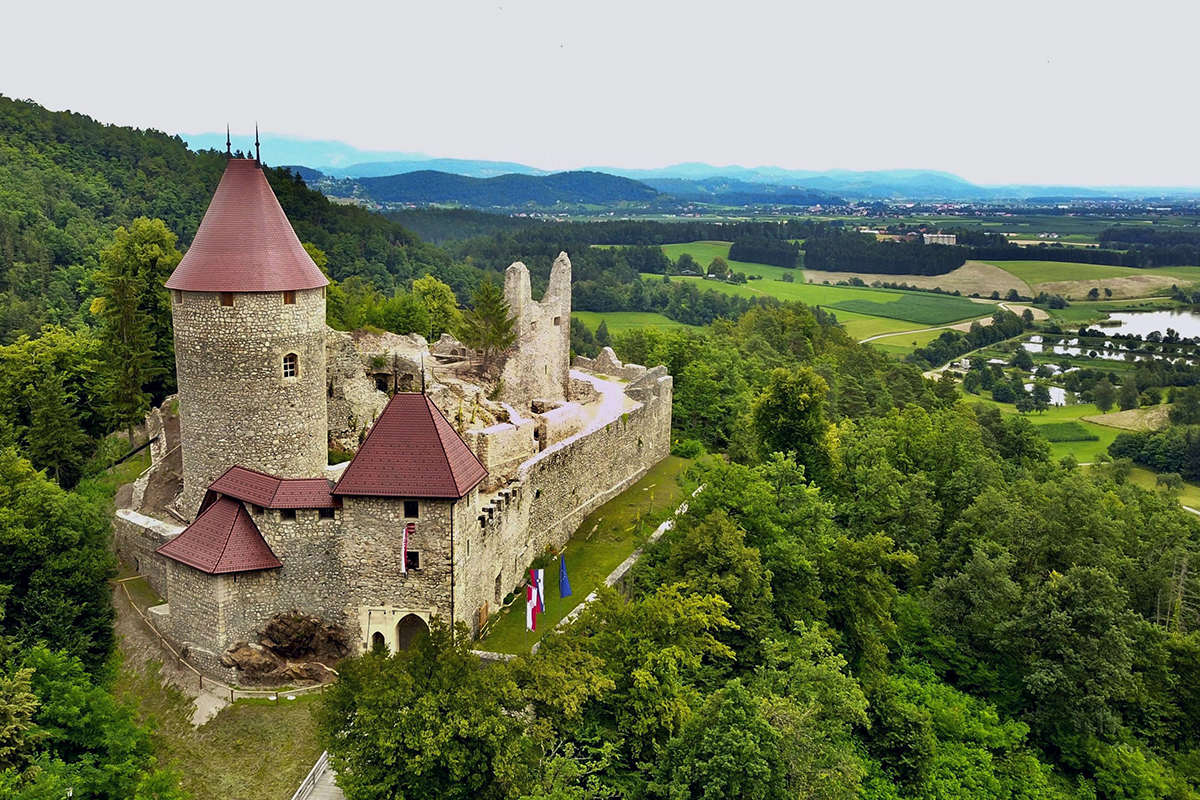 Žovnek castle Braslovče